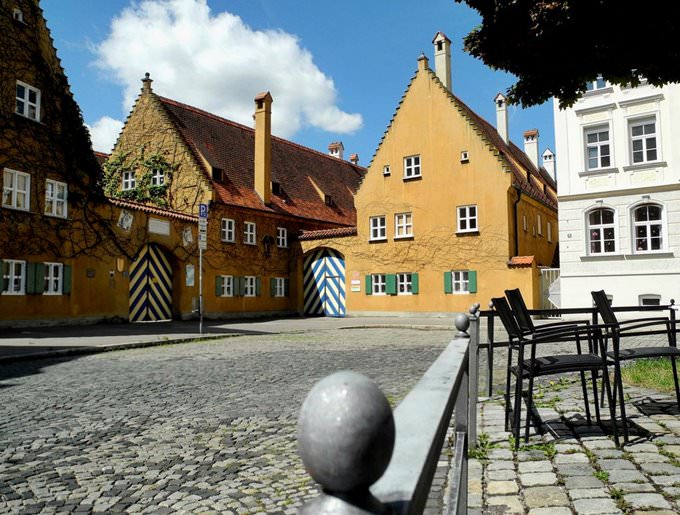 Fuggerei Jakobsplatz Fuggerei Jakobsplatz