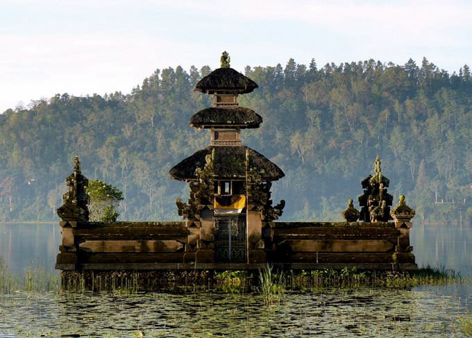Pura Ulun Danu Bratan, Bedugul, Bali Pura Ulun Danu Bratan, Bedugul, Bali