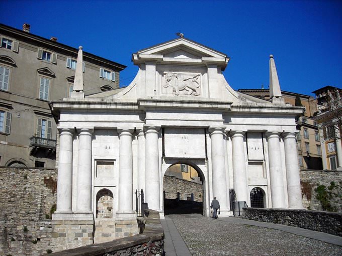 Porta San Giacomo Porta San Giacomo