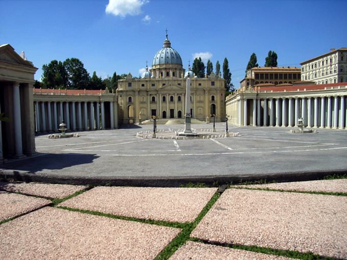 Piazza San Pietro al Fantasy World closeup Piazza San Pietro al Fantasy World closeup