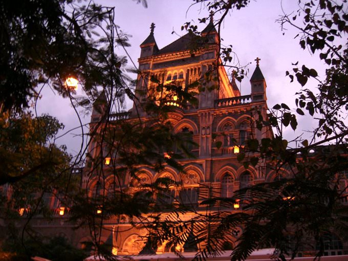 Cowasjee Jehangir Building at Fort Cowasjee Jehangir Building at Fort