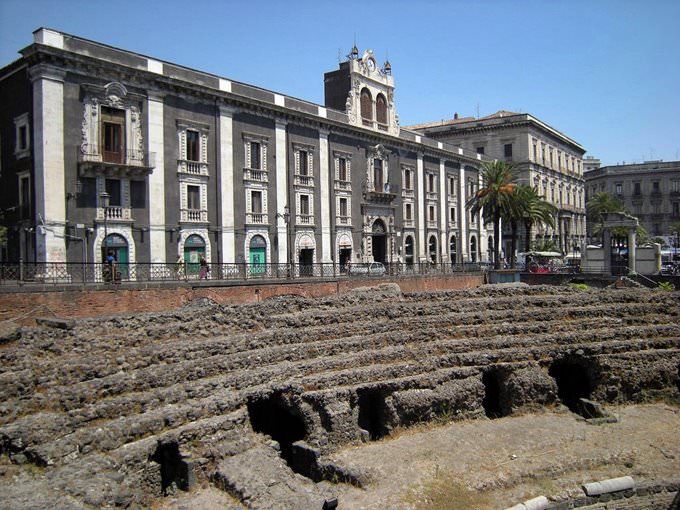 Piazza Stesicoro Piazza Stesicoro