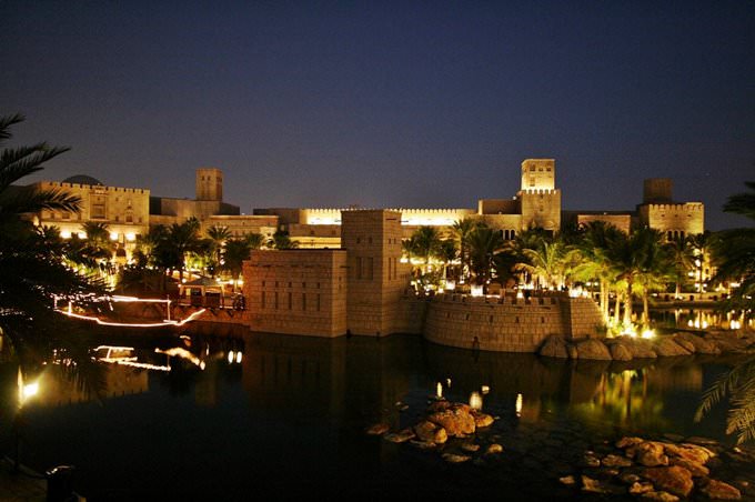 Madinat Jumeirah - night view Madinat Jumeirah - night view