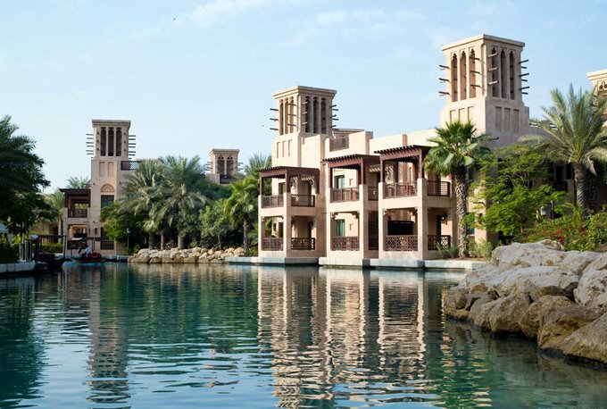 Waterway around Jumeirah hotel complex Waterway around Jumeirah hotel complex