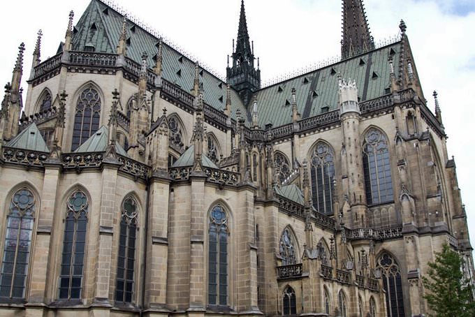 Exterior de la catedral nueva de Linz o de la Virgen María