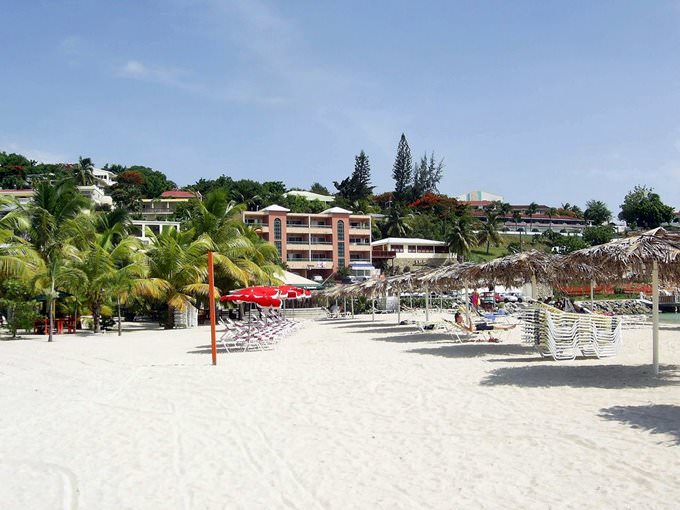 Kim Sha Beach, Simpson Bay Kim Sha Beach, Simpson Bay