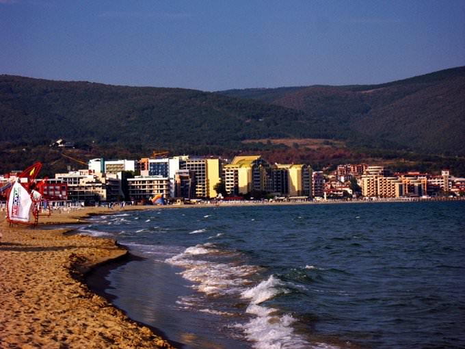 „Sunny Beach“ на север „Sunny Beach“ на север