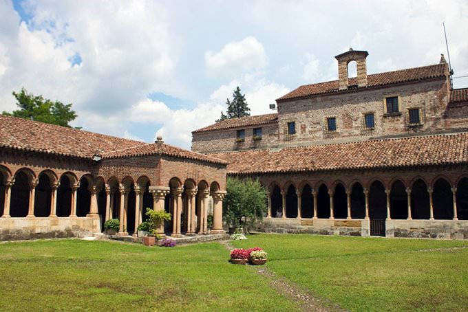 Cloister of Basilica di San Zeno Cloister of Basilica di San Zeno