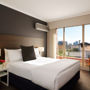 Фото 2 - Adina Apartment Hotel Sydney, Crown Street
