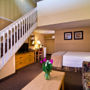 Фото 10 - Kelowna Inn & Suites