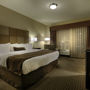 Фото 2 - Best Western PLUS Wine Country Hotel & Suites