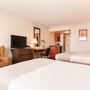 Фото 8 - Howard Johnson Hotel & Suites Victoria