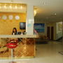 Фото 3 - Qingdao Holiday 158 Hotel