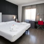 Фото 2 - Confortel Suites Madrid