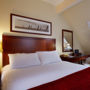Фото 10 - Macdonald Elmers Court Hotel & Resort