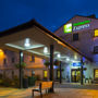 Фото 2 - Holiday Inn Express Perth