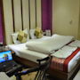 Фото 2 - Hotel Guruvas Inn