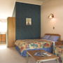 Фото 2 - Ledwich Lodge Motel