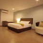 Фото 2 - Paragon Suites Resort