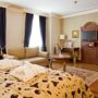 Фото 5 - Best Western Premier Regency Suites & Spa