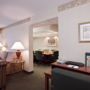 Фото 9 - DoubleTree Suites by Hilton Cincinnati – Blue Ash