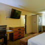 Фото 9 - Luxe City Center Hotel