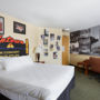 Фото 5 - Holiday Inn Express Kansas City Westport Plaza