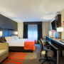 Фото 1 - Holiday Inn Express Hotel & Suites Boston-Cambridge