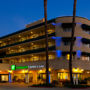 Фото 8 - Holiday Inn Express Hotel & Suites Pasadena-Colorado Boulevard