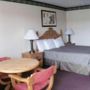 Фото 3 - Tulsa Inn & Suites