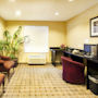 Фото 10 - Comfort Inn & Suites Market Center