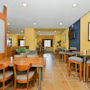 Фото 2 - Microtel Inn & Suites by Wyndham New Braunfels
