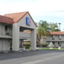 Фото 2 - Motel 6 Fresno - North Barcus Avenue