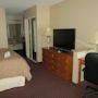 Фото 11 - Burbank Inn and Suites