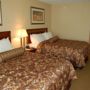 Фото 10 - Clarion Inn & Suites East Windsor
