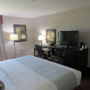 Фото 10 - La Quinta Inn & Suites Dallas I-35 Walnut Hill Lane