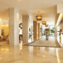 Фото 12 - The Beverly Hilton