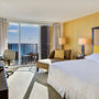 Фото 4 - Hilton Waikiki Beach Hotel