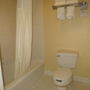 Фото 11 - Quality Suites Near Orange County Convention Center