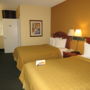 Фото 2 - Quality Suites Near Orange County Convention Center