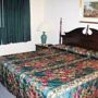 Фото 11 - Econo Lodge Inn & Suites Windsor