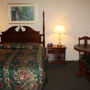 Фото 5 - Econo Lodge Inn & Suites Windsor