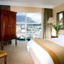 Фото 1 - The Table Bay Hotel