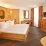 Фото 3 - BEST WESTERN Plus Hotel Goldener Adler Innsbruck