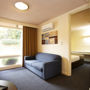Фото 1 - Adelaide Meridien Hotel & Apartments