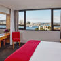 Фото 1 - North Sydney Harbourview Hotel