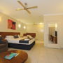 Фото 1 - Cairns Queenslander Hotel & Apartments