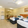 Фото 7 - Cairns Queenslander Hotel & Apartments