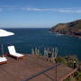 Фото 13 - Cliffside Villa Luxury Inn