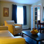 Фото 2 - Chateau Regina Hotel and Suites